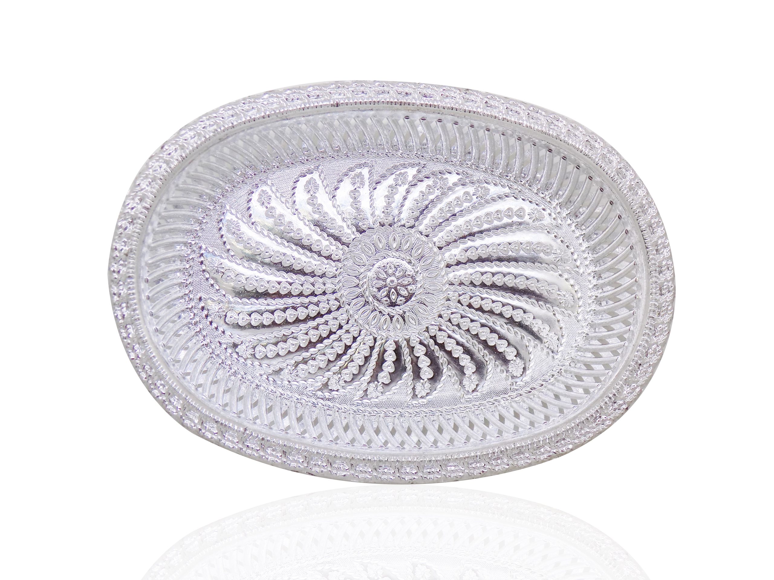 DSCN0115-scaled-1.jpg Multipurpose Design Oval Gift Tray simple and Stylish Tray for Serving, Gifting, and Home D?cor - Image 1